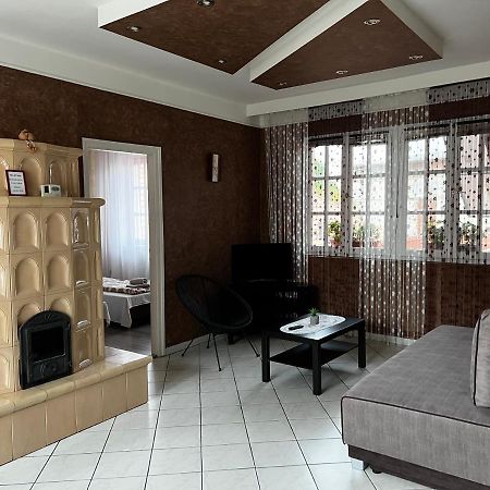 Origo Vendeghaz 2 Apartment ชารอชปาตัก ภายนอก รูปภาพ