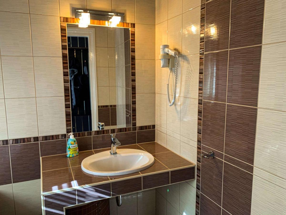 Origo Vendeghaz 2 Apartment ชารอชปาตัก ภายนอก รูปภาพ